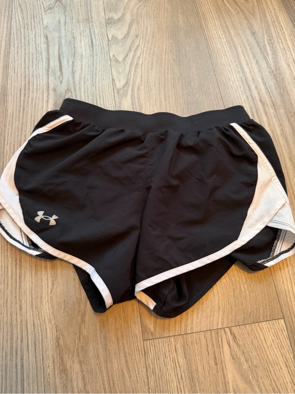 Under Armour HeatGear Fly By Running Shorts Black White Trim XS